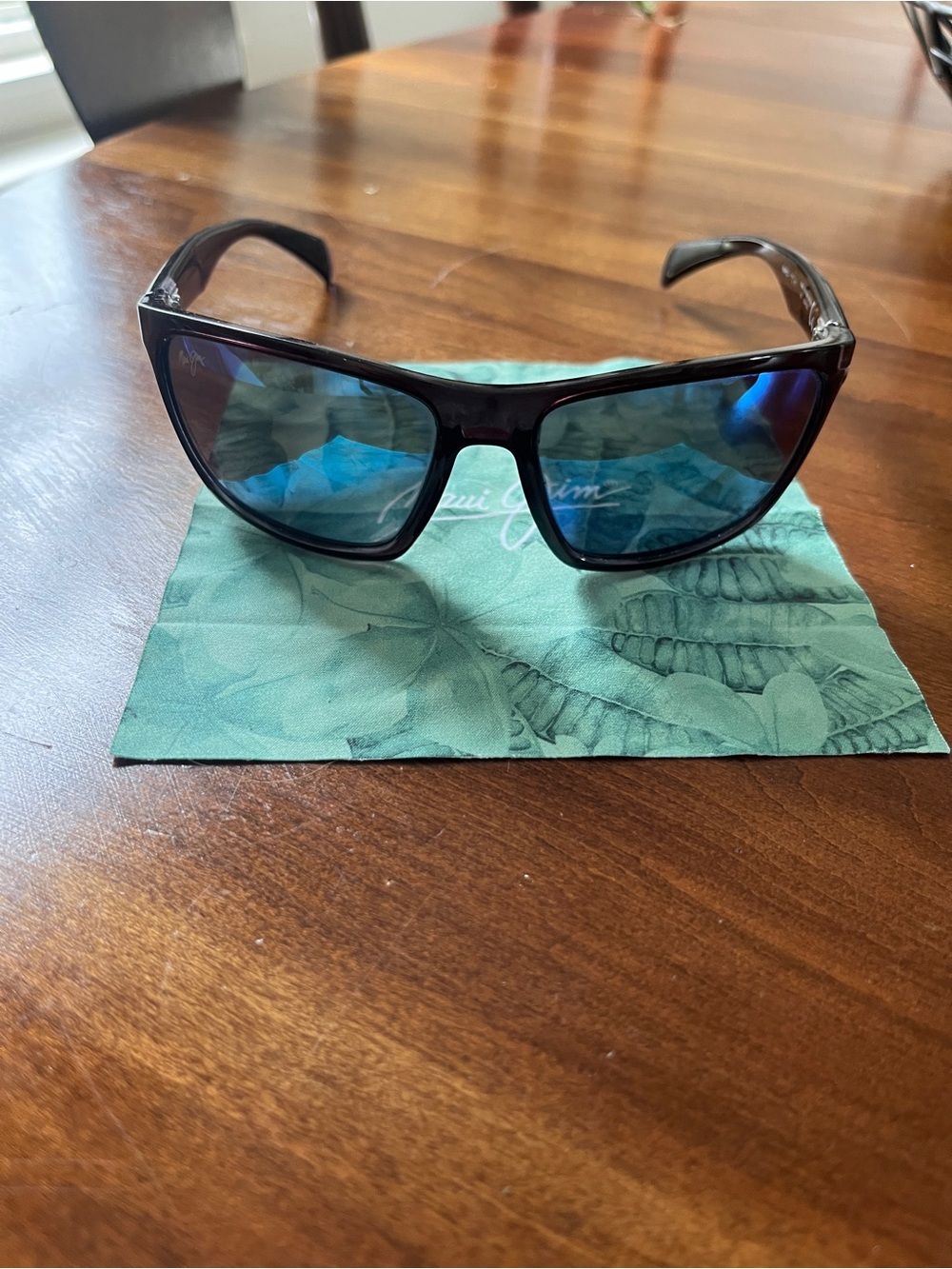 Maui Jim Men’s Makoa Sunglasses - Black Frame, Polarized Lenses